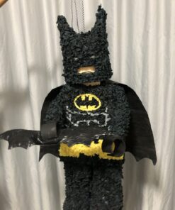 Lego Batman pinata, handgemaakt door Biba Pinata