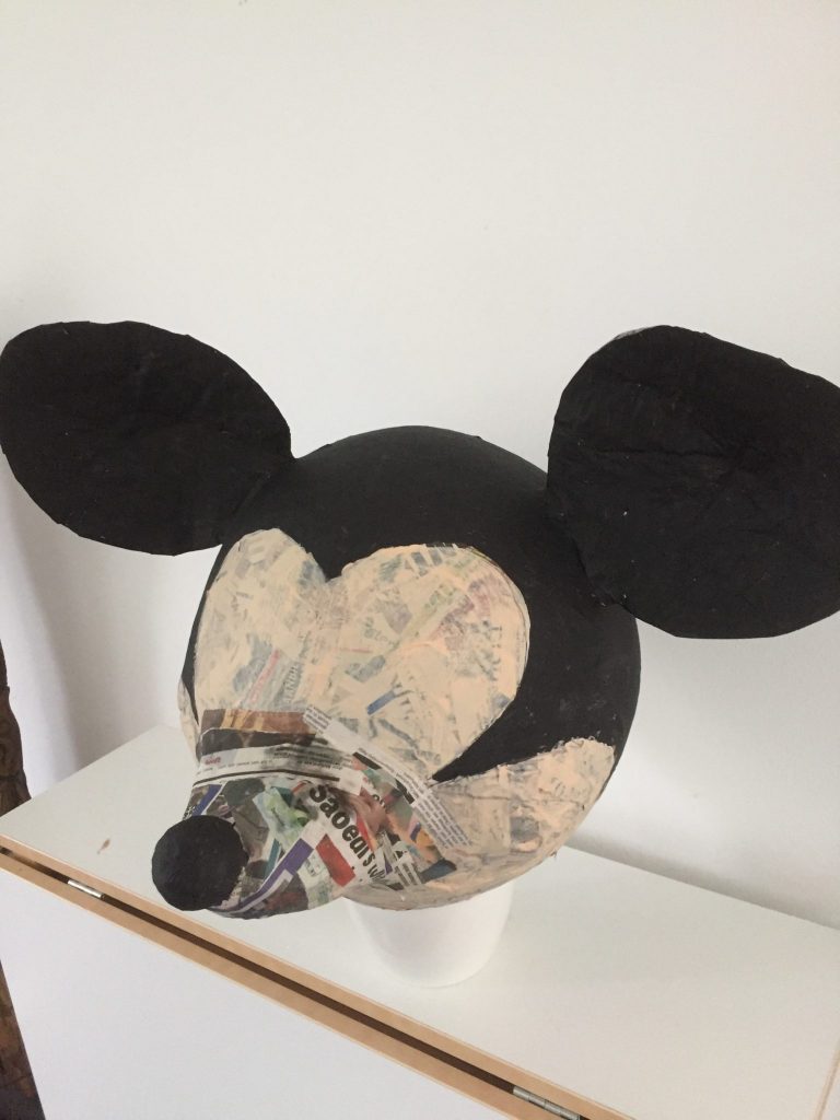 Mickey Mouse pinata, handgemaakt door Biba Pinata