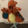 Pokemon Charizard pinata, handgemaakt door Biba Pinata