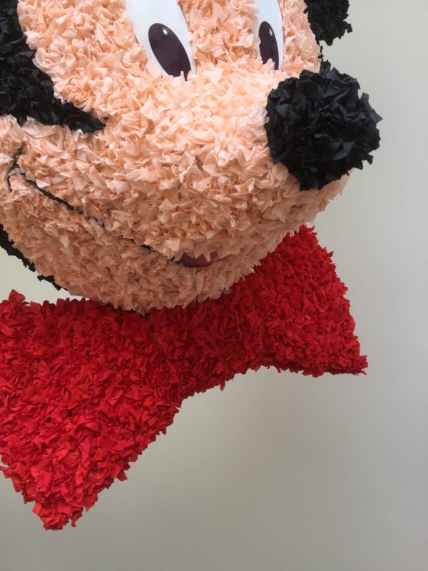 Mickey Mouse piñata, handgemaakt door Biba Pinata