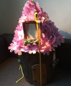 Alternative view of Elfenhuis piñata