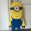 Minion piñata, handgemaakt door Biba Pinata