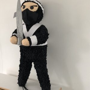 Ninja piñata, handgemaakt door Biba Pinata