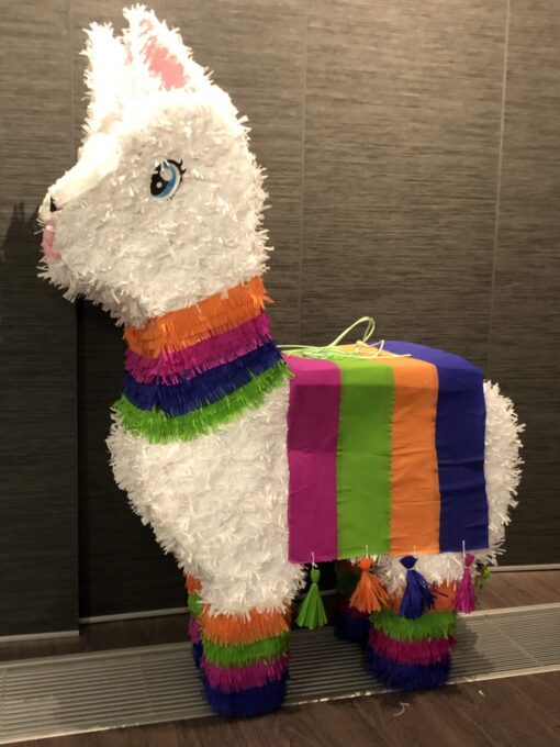 Lama XL piñata, handgemaakt door Biba Pinata