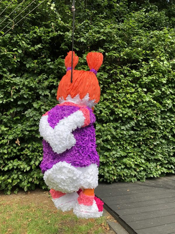 Kwekkelien piñata, handgemaakt door Biba Pinata