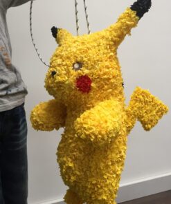 Pokémon Pikachu piñata, handgemaakt door Biba Pinata