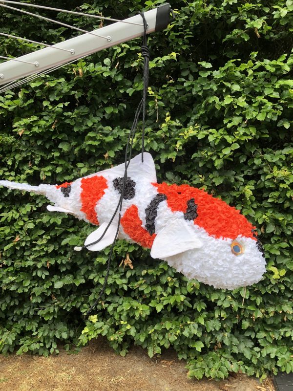 koi karper pinata, handgemaakt dor Biba Pinata