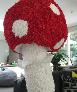 paddenstoel pinata, handgemaakt door Biba Pinata