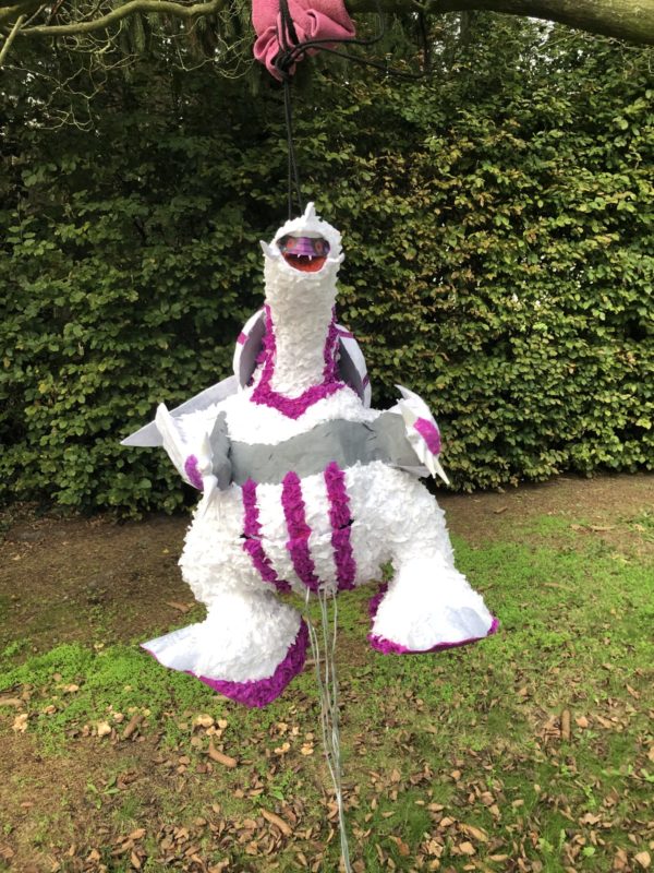 Pokemon Palkia pinata, handgemaakt door Biba Pinata