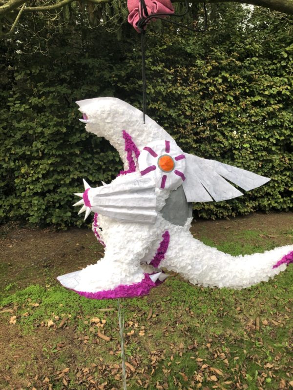 Pokemon Palkia pinata, handgemaakt door Biba Pinata