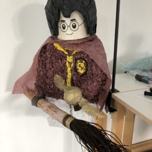 Lego Harry Potter pinata, handgemaakt door Biba Pinata