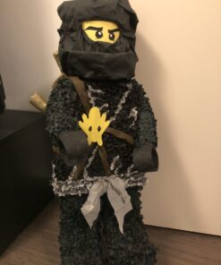 Lego Ninjago pinata. handgemaakt door Biba Pinata