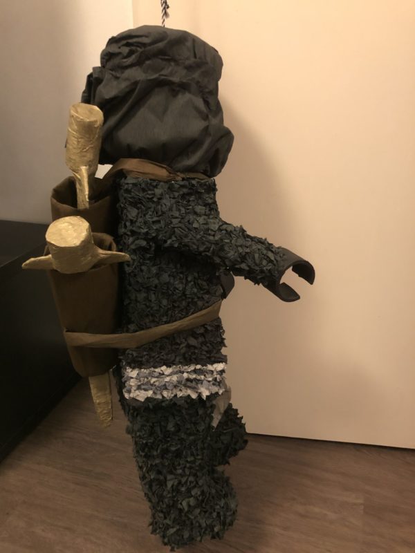 Lego Ninjago pinata. handgemaakt door Biba Pinata