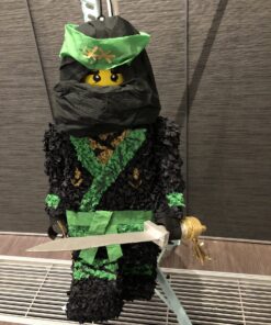 Ninjago pinata, handgemaakt door Biba Pinata