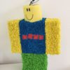 Roblox Noob pinata, handgemaakt door Biba Pinata