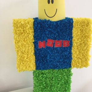 Roblox Noob pinata, handgemaakt door Biba Pinata