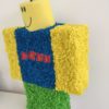 Roblox Noob pinata, handgemaakt door Biba Pinata