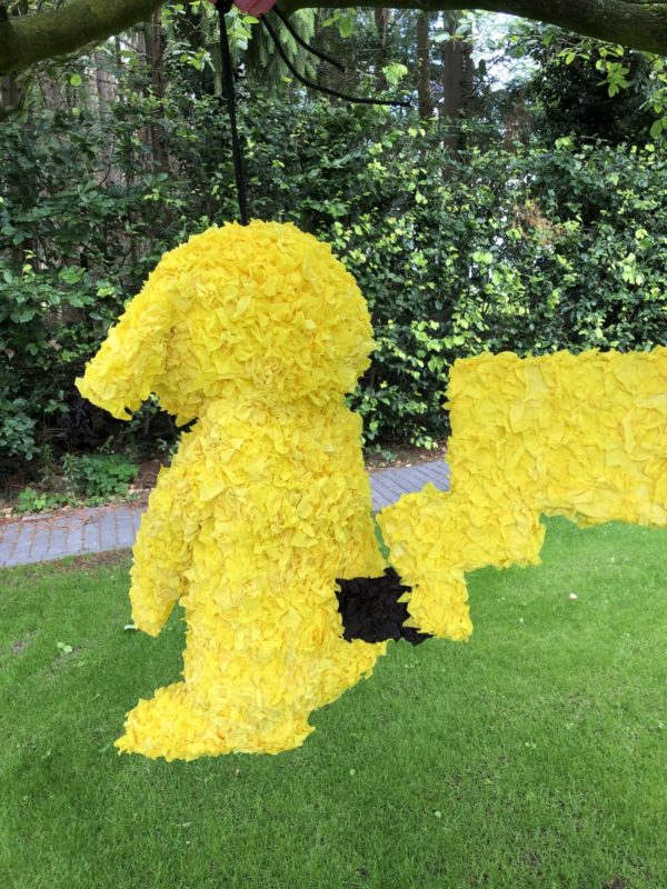 Pokemon Pikachu pinata, handgemaakt door Biba Pinata