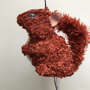 eekhoorn pinata, handgemaakt door Biba Pinata