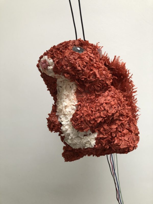 eekhoorn pinata, handgemaakt door Biba Pinata