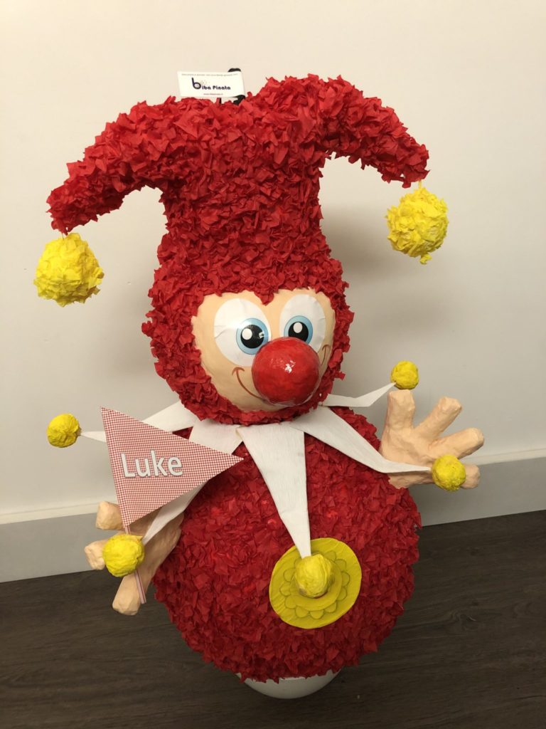 Jokie pinata, handgemaakt door Biba Pinata