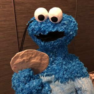 koekiemonster pinata, handgemaakt door Biba Pinata