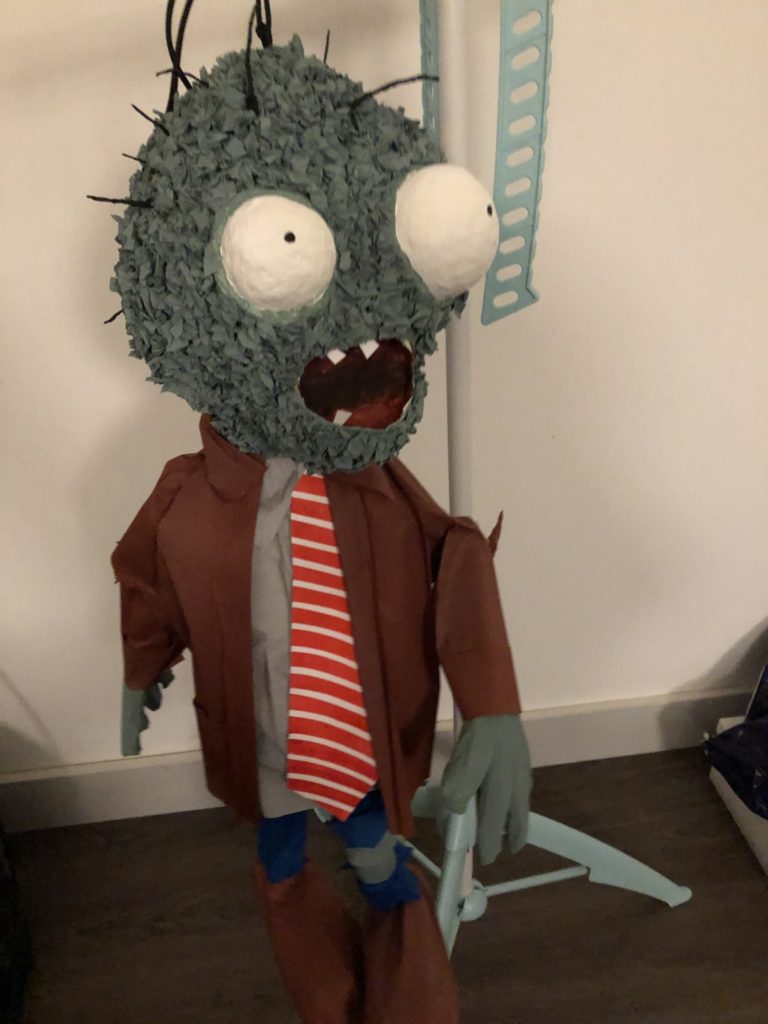 Zombiesvsplants pinata, handgemaakt door Biba Pinata