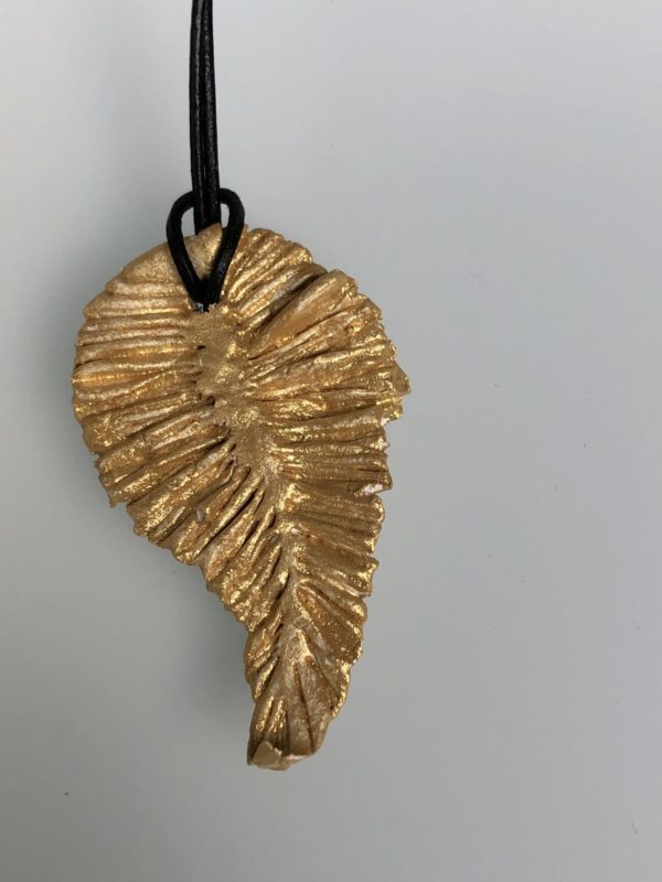 nachtwacht amulet gouden veer