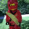 Rode Ninjago pinata, handgemaakt door Biba Pinata