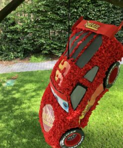 Cars pinata, handgemaakt door Biba Pinata