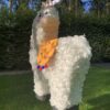 Alpaca xxl pinata, handgemaakt door Biba Pinata