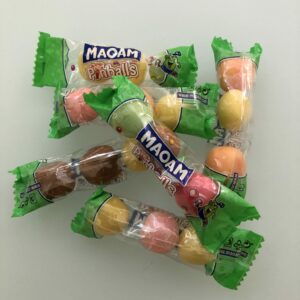 maoam pinballs, snoep voor in een pinata