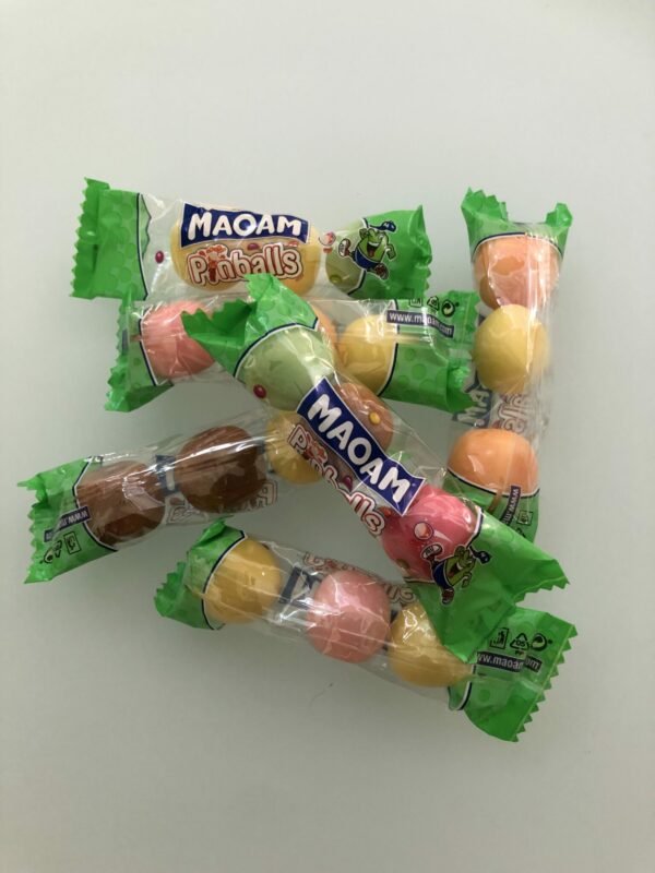 maoam pinballs, snoep voor in een pinata