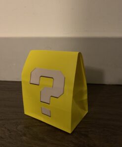 papieren Supermario vraagteken traktatiezakje